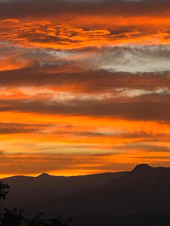 Apartamento Rural El Labrador Es Un Comodo Y Acogedor Apartamento Cabezas Bajas Bagian luar foto